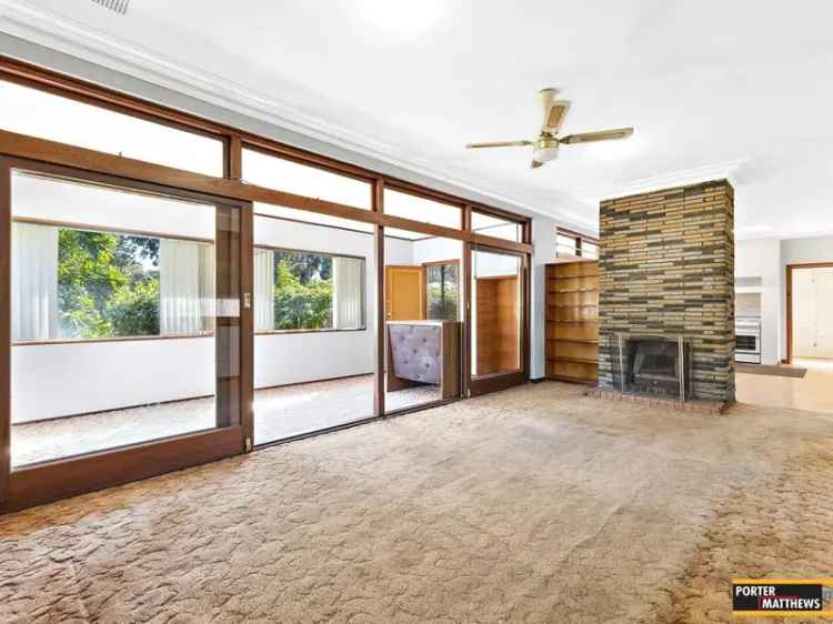 House For Sale in City of Gosnells, Western Australia