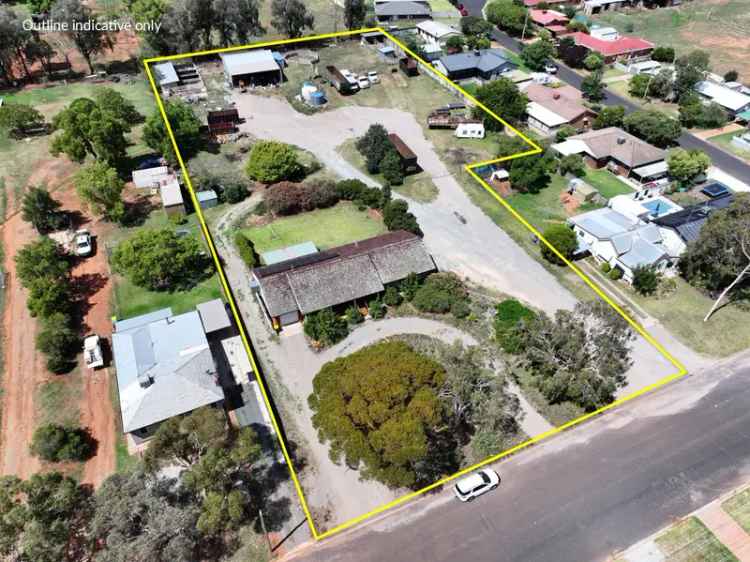 A Rare 7,348 sqm Block Opportunity in Parkes