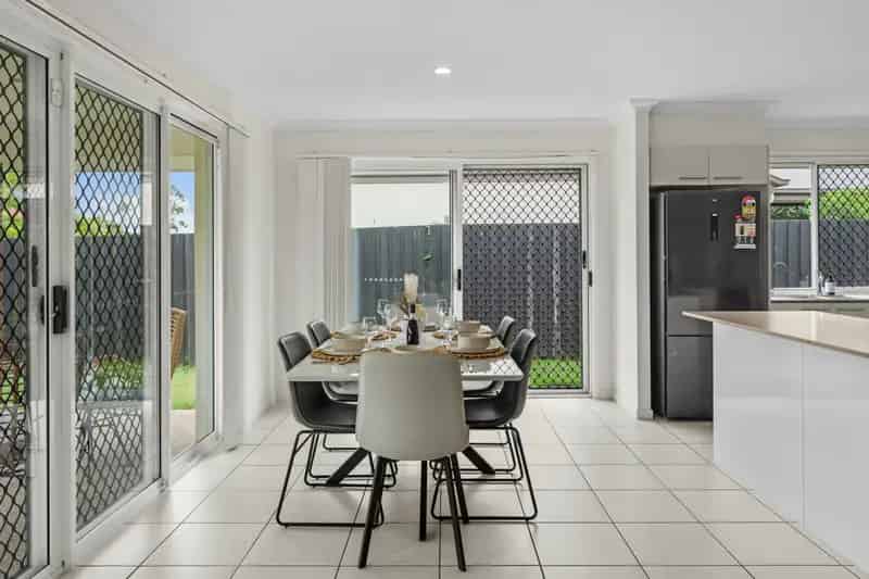 4 rooms house of 444 m² in Gold Coast City