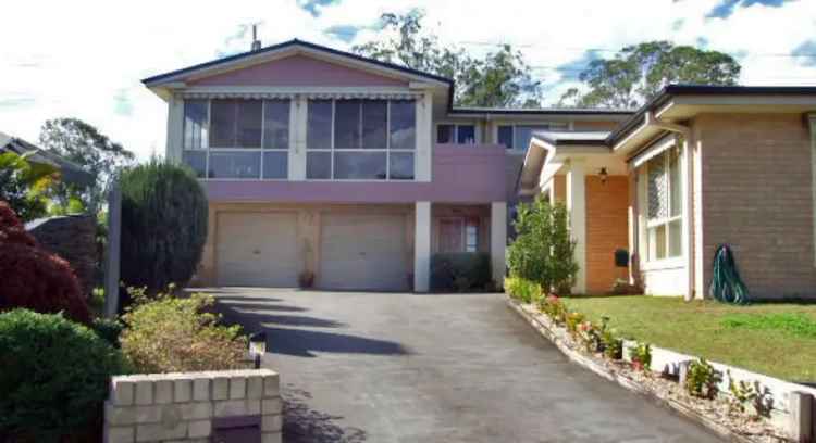 Executive Townhouse Golf Course Views Ensuite Garage