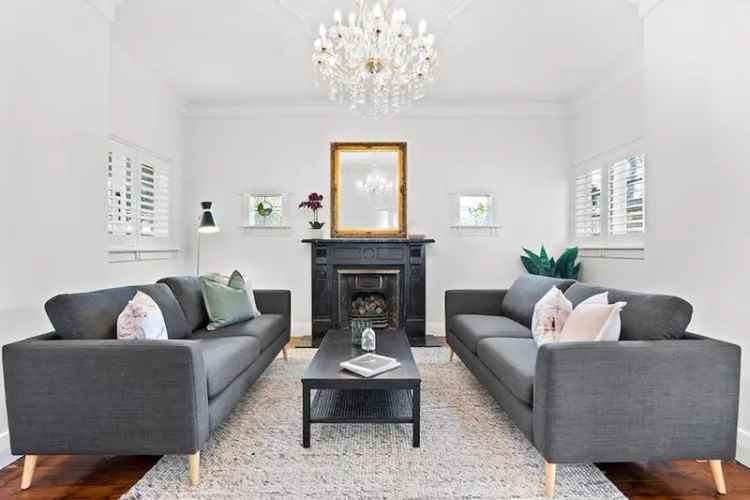 House For Sale in Melbourne, Victoria