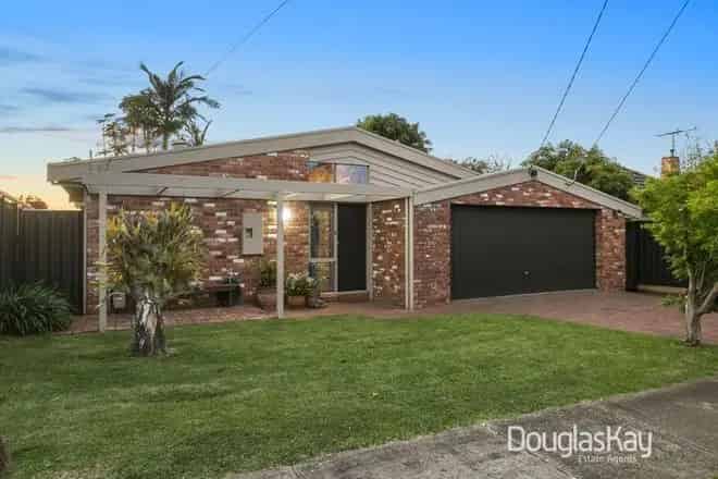 House For Sale , 11, Cornwall Road, Melbourne, Victoria