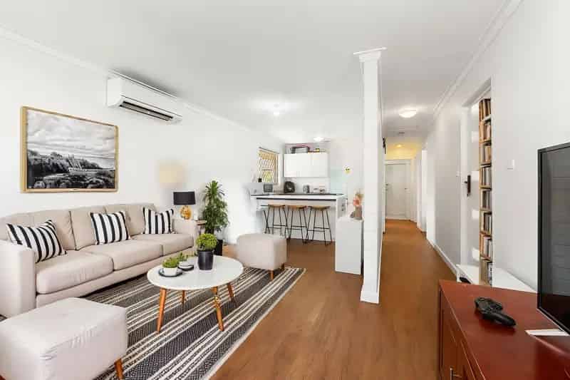 Discover the Endless Possibilities at 19B Charles Street, Midland