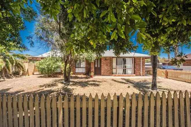 House For Sale in Port Denison, Western Australia