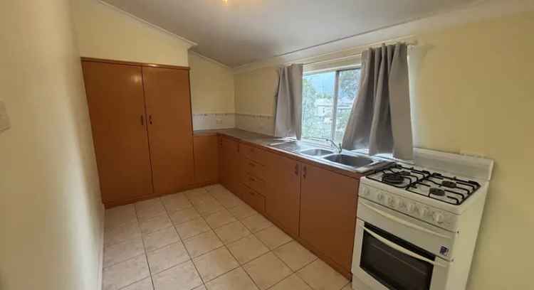 Centrally Located 2 Bedroom Unit Upstairs No Pets