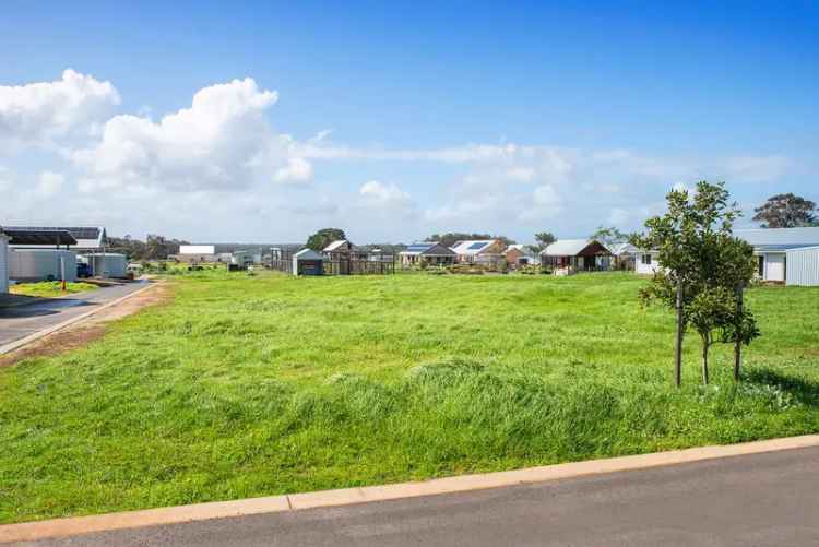 Buy Eco-friendly Land in Witchcliffe with Amazing Community Features