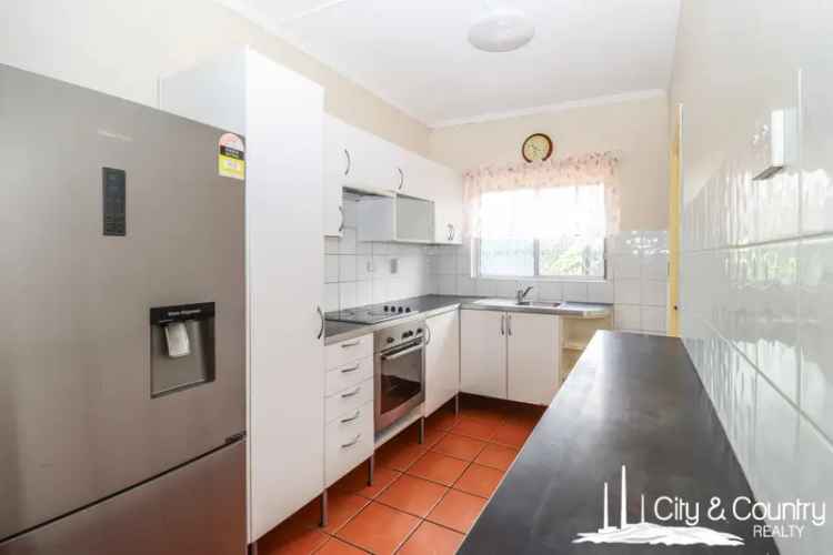 Buy charming 3-bedroom house in friendly neighbourhood with outdoor space