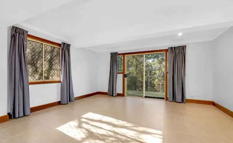 Family Home For Lease Kurrajong Heights NSW 3 Beds 3 Baths