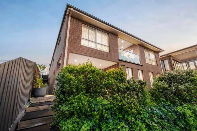 House For Sale , 72, Marigold Crescent, Melbourne, Victoria
