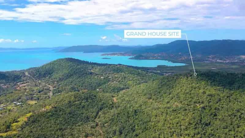 Buy rural property in Airlie Beach with stunning ocean views