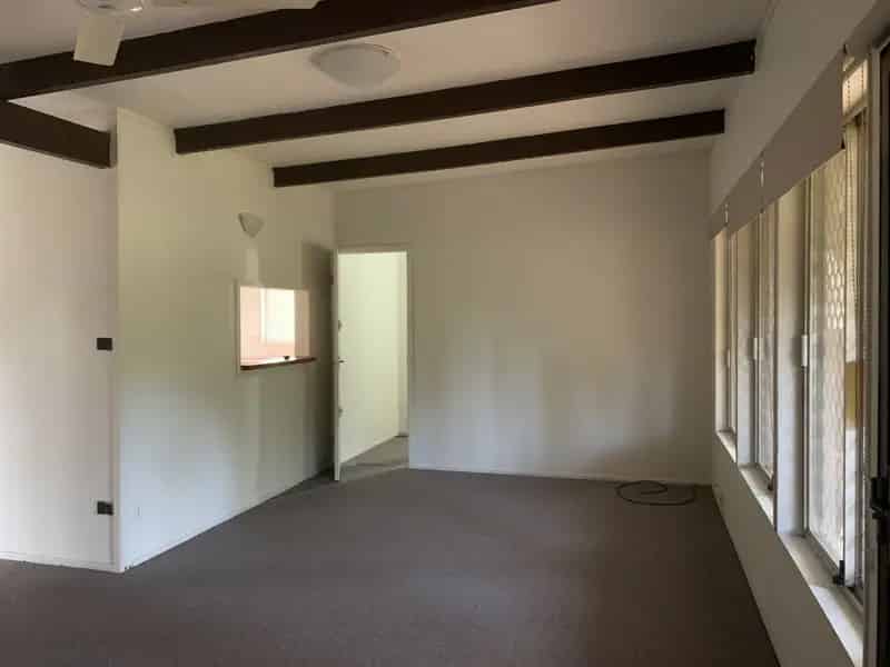 Lease House in South Kempsey with Upstairs and Downstairs Living