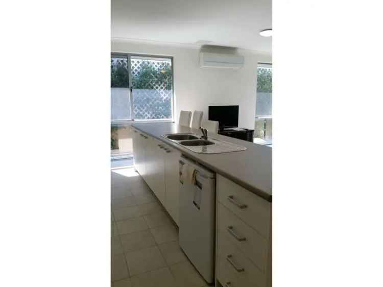 House For Rent in City of Cockburn, Western Australia