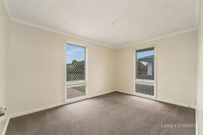 House For Rent in 11, Golgotha Street, Armidale, New South Wales