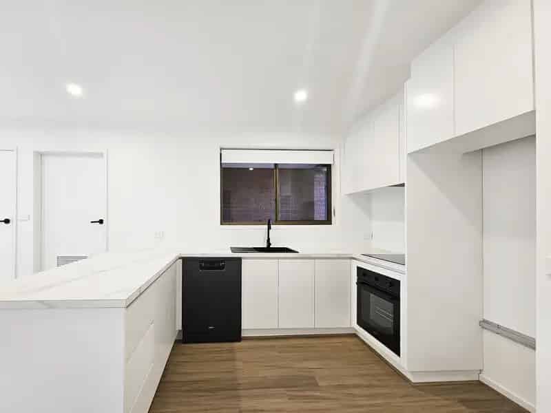 Stunning Fully Renovated Apartment for Rent