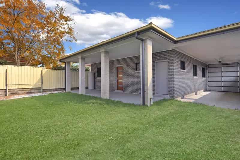 Real Estate For Lease - 252 Macquarie Street - South Windsor , NSW