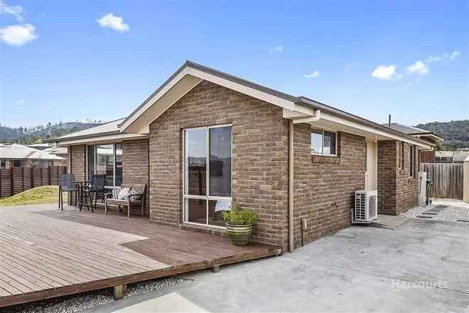 House For Rent in 31, Cavenor Drive, Hobart, Tasmania