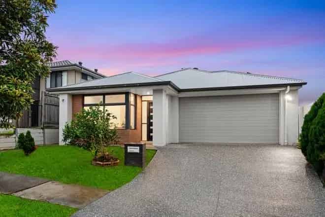 House For Sale , 19, Barrisdale Street, City of Brisbane, Queensland