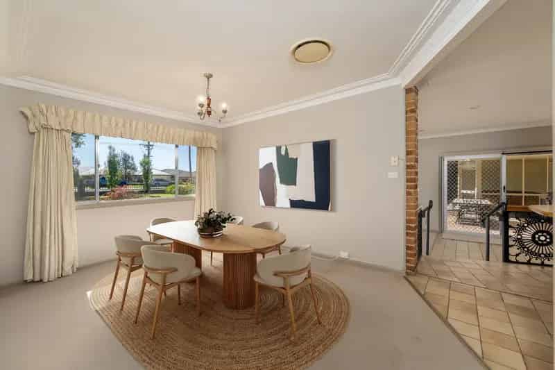 House For Sale , 55, Link Road, Armidale, New South Wales