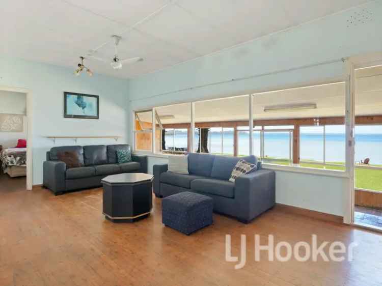 House For Sale in St Georges Basin, New South Wales