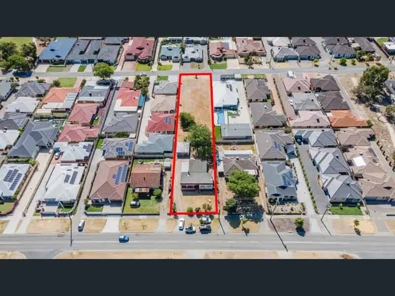 House For Sale - 124 Gerard Street, East Cannington WA 6107