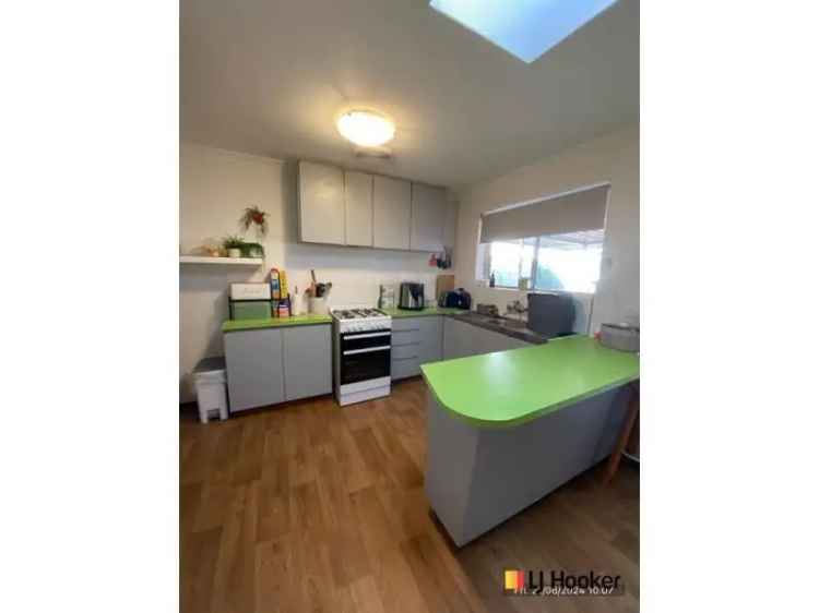 House For Rent in City of Canning, Western Australia