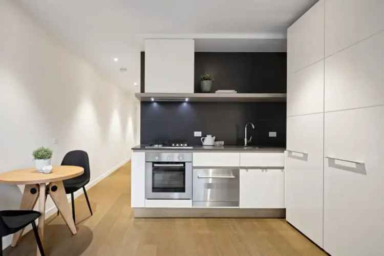 1 Bedroom Apartment 230m2 Melbourne CBD