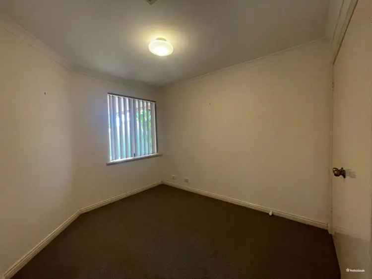 3x2 Home in Taylor Way Perfect for Couple or Small Family