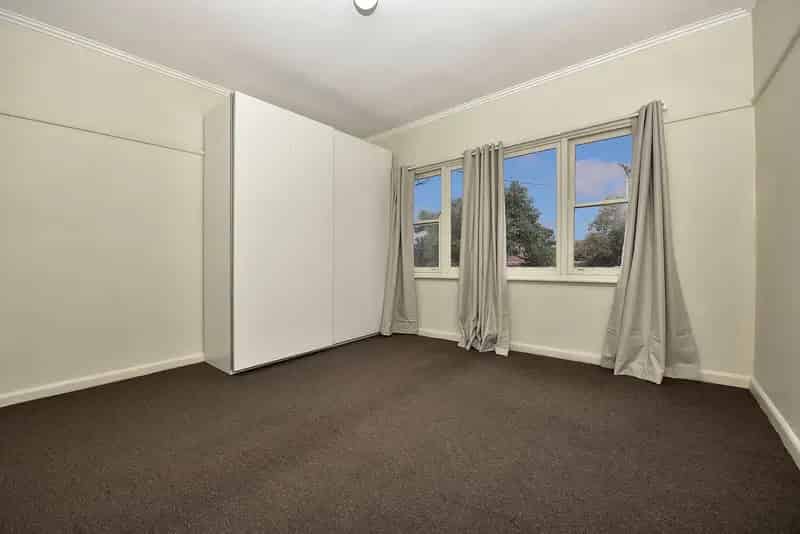 UPDATED AND SPACIOUS THREE BEDROOM HOME IN MWSC ZONE (STSA)