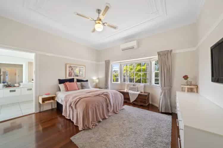 Real Estate For Lease - 1552 Sandgate Road - Nundah , QLD