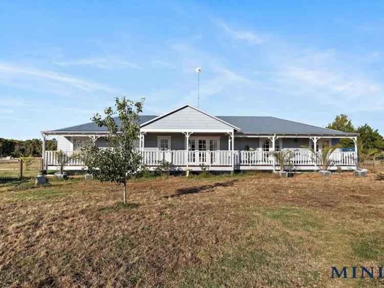 House For Sale in Shire of Serpentine-Jarrahdale, Western Australia