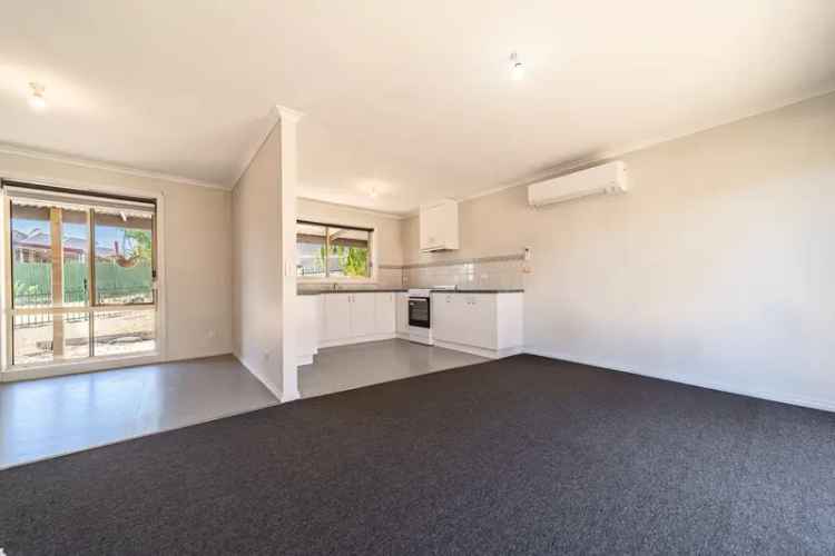 Charming 2-Bedroom Home in Ironbark!