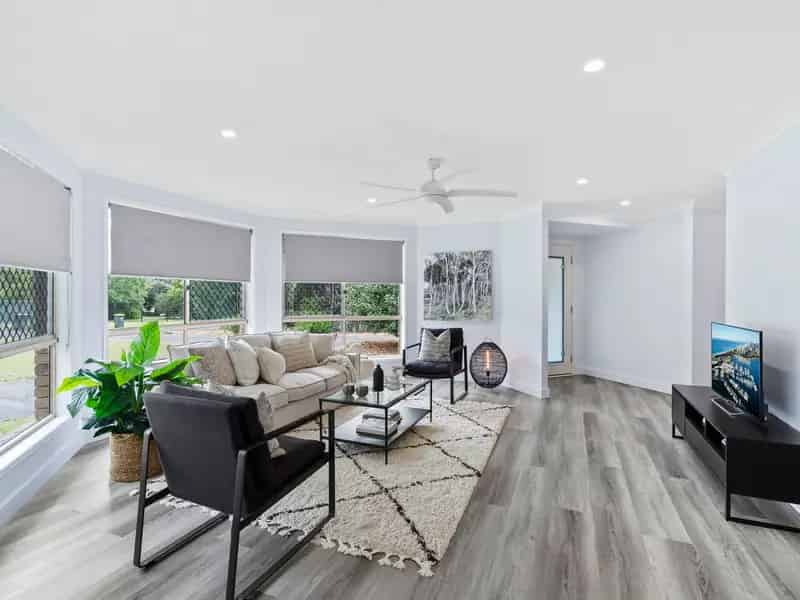 Buy House in Morayfield with Pool and Spacious Gardens
