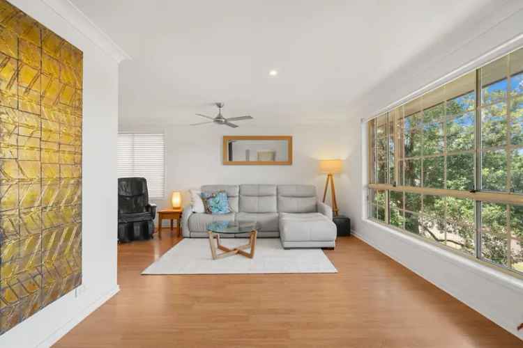 Light Filled Family Home with Self Contained Studio Berkeley Vale