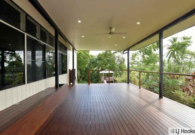 Buy House in Tully with Spacious Living and Outdoor Features