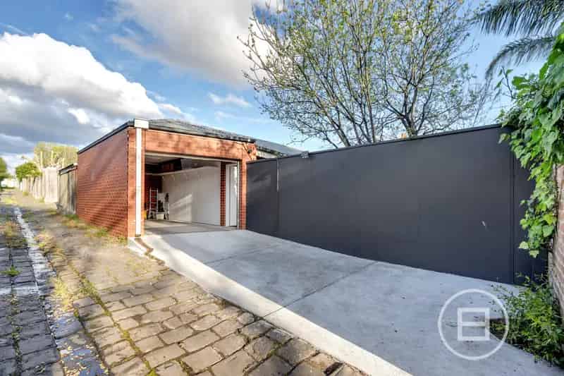 House For Sale , Melbourne, Victoria