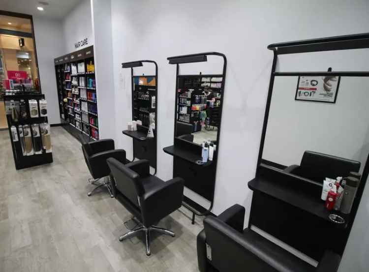 Exciting pportunity with dual-income retail and salon in great location