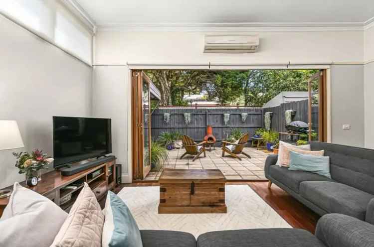 Gorgeous Victorian Home Kensington City Fringe 3 Beds Secure Parking