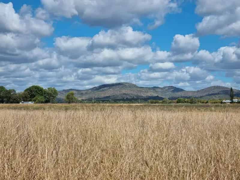 Buy rural property in Mutchilba with dam and irrigation system