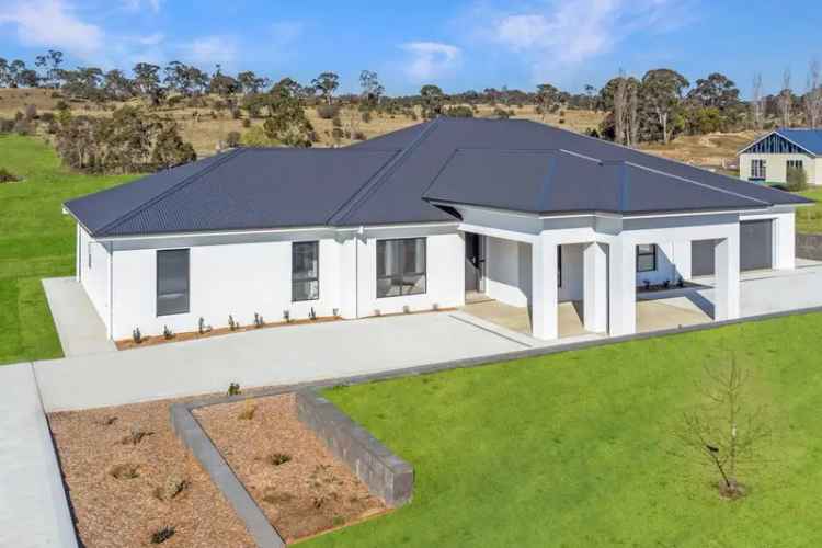 House For Sale in Armidale, New South Wales