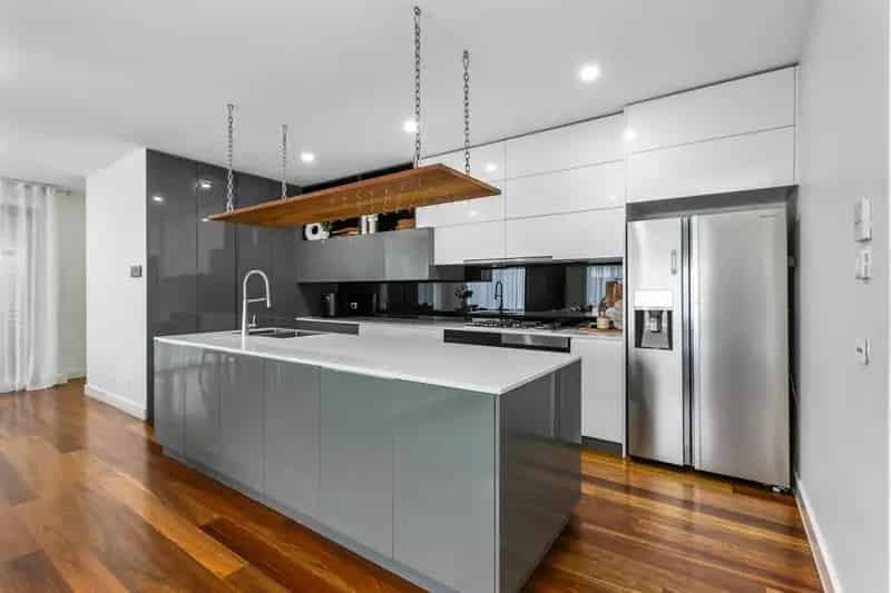 House For Sale , 15, Lawrence Court, Melbourne, Victoria