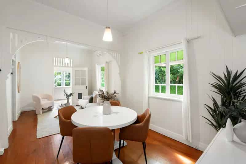 North facing character cottage in prime location