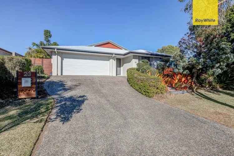 Spacious Family Home with Pool - Heathwood