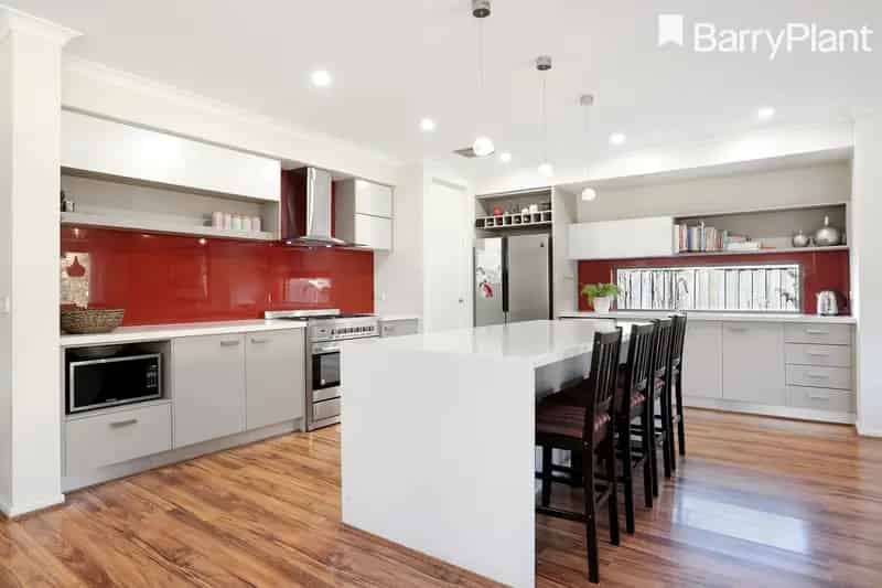 Exquisite Family Home, Your Perfect Retreat Awaits - Land Size 580m2 approx. 