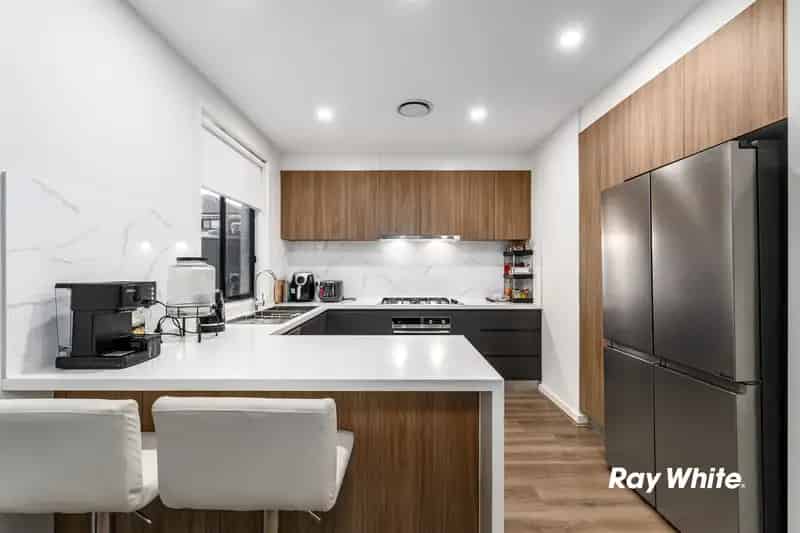 Auction buy townhouse in Tallawong with family-friendly features