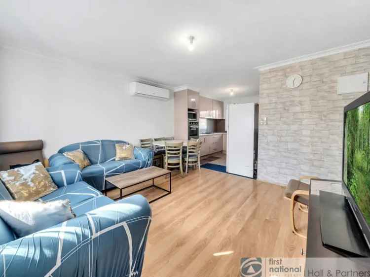 3 Bedroom House Melbourne - Modern Living