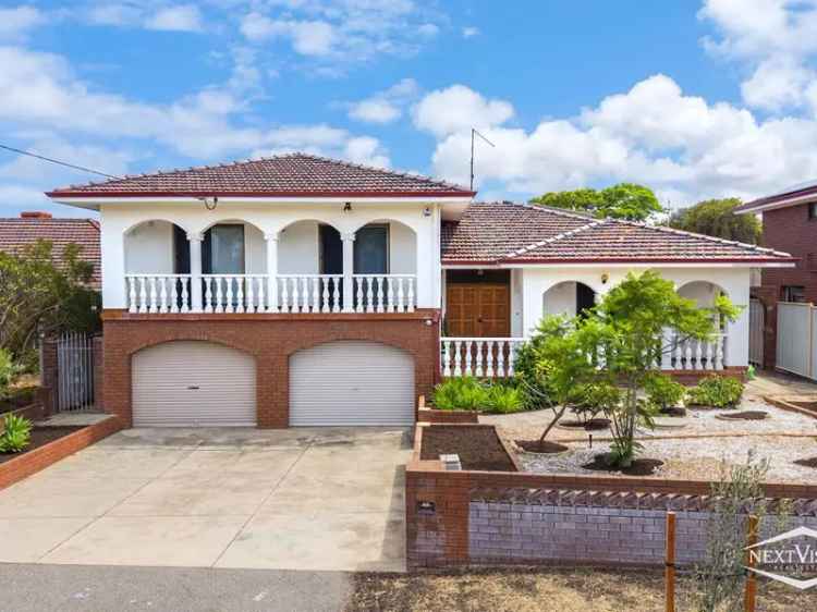 House For Sale in City of Cockburn, Western Australia