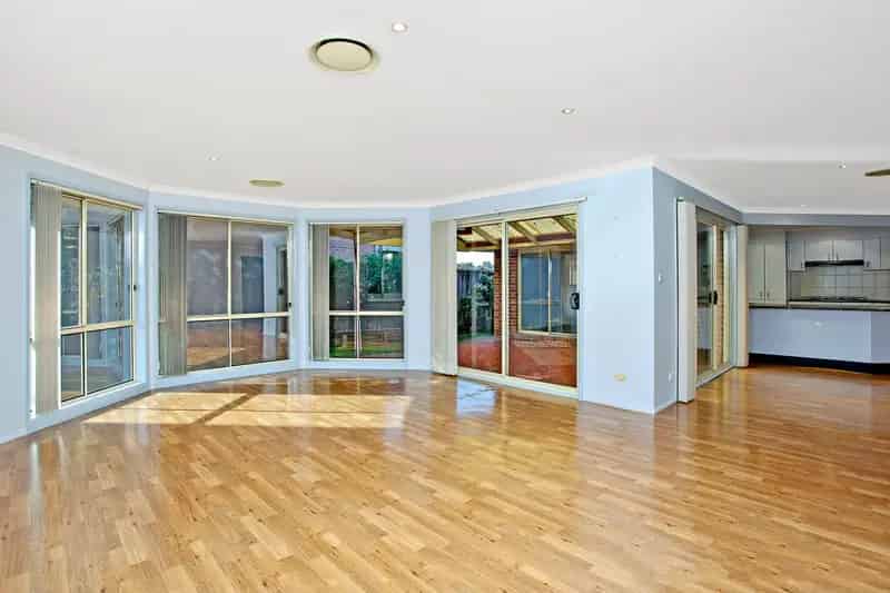 Real Estate For Lease - 8 Rooke Court - Kellyville , NSW