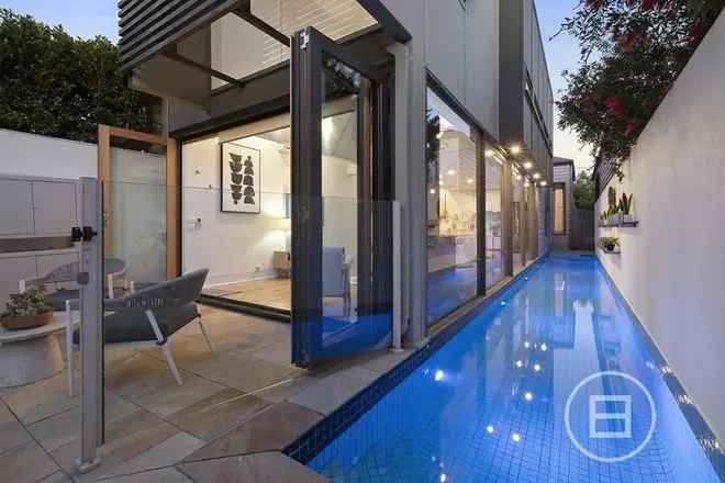 House For Sale in Melbourne, Victoria