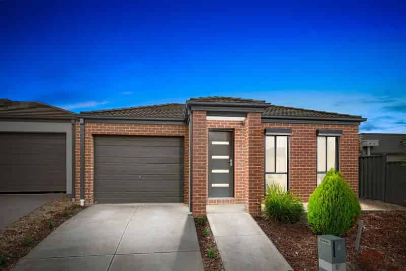 Stylish Family Home Buy in Convenient Location with Modern Features
