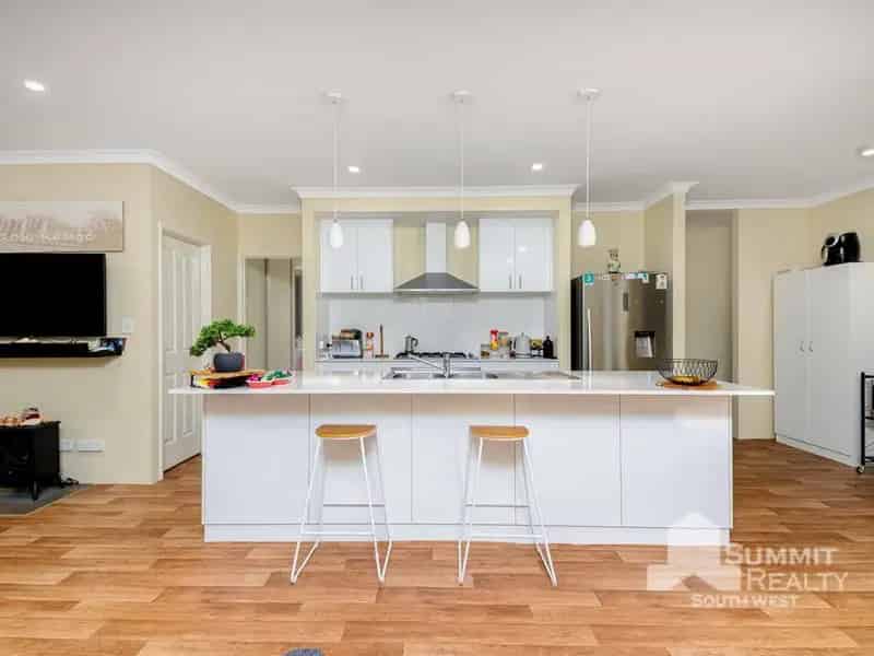 Block of units For Rent , Shire Of Harvey, Western Australia